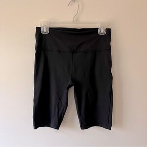 Athleta Ultimate Stash Pocket Bike Shorts S